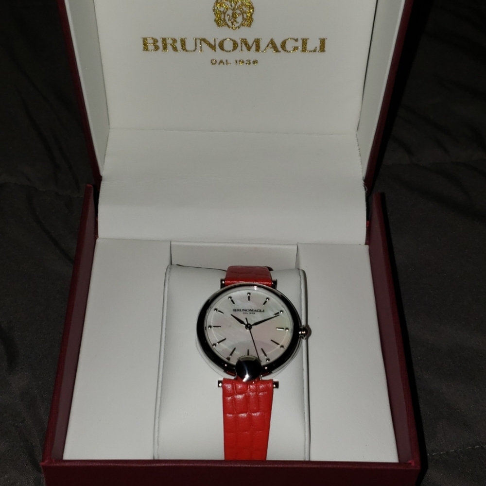 Women's Miranda 1021 Swiss Quartz Italian Leather